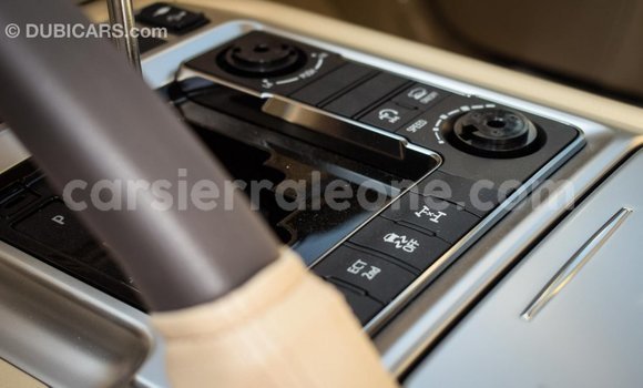 Acheter Import Voiture Toyota Land Cruiser Blanc à Import - Dubai, Kailahun Acheter Import Voiture Toyota Land Cruiser Blanc à Import - Dubai, Kailahun