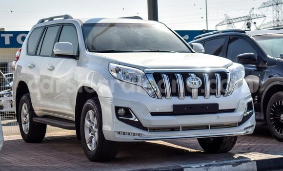 Acheter Import Voiture Toyota Prado Blanc à Import - Dubai, Kailahun Acheter Import Voiture Toyota Prado Blanc à Import - Dubai, Kailahun