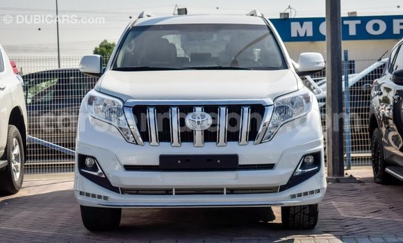 Acheter Import Voiture Toyota Prado Blanc à Import - Dubai, Kailahun Acheter Import Voiture Toyota Prado Blanc à Import - Dubai, Kailahun