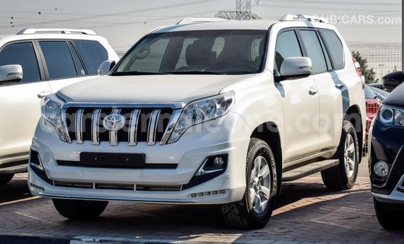 Acheter Import Voiture Toyota Prado Blanc à Import - Dubai, Kailahun Acheter Import Voiture Toyota Prado Blanc à Import - Dubai, Kailahun