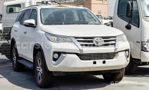 Buy Import Toyota Fortuner White Car in Import - Dubai in Kailahun Buy Import Toyota Fortuner White Car in Import - Dubai in Kailahun