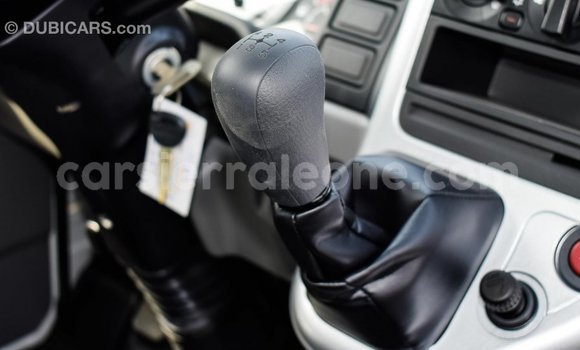 Buy Import Mitsubishi Carisma White Car in Import - Dubai in Kailahun Buy Import Mitsubishi Carisma White Car in Import - Dubai in Kailahun