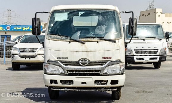 Buy Import Hino 300 Series White Truck in Import - Dubai in Kailahun Buy Import Hino 300 Series White Truck in Import - Dubai in Kailahun