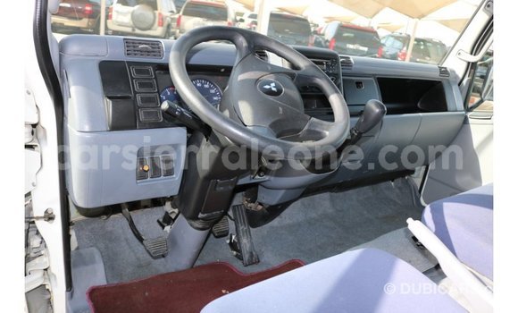 Buy Import Mitsubishi Carisma White Car in Import - Dubai in Kailahun