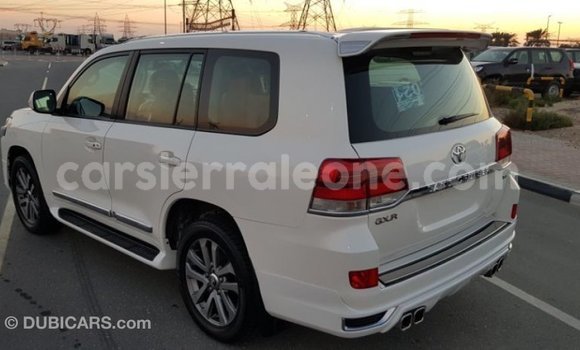 Buy Import Toyota Land Cruiser White Car in Import - Dubai in Kailahun Buy Import Toyota Land Cruiser White Car in Import - Dubai in Kailahun