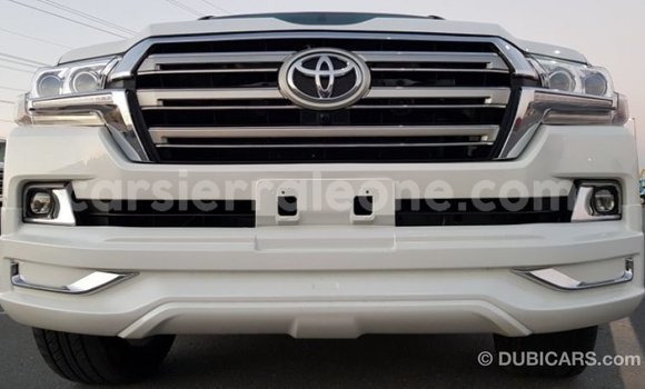 Buy Import Toyota Land Cruiser White Car in Import - Dubai in Kailahun Buy Import Toyota Land Cruiser White Car in Import - Dubai in Kailahun