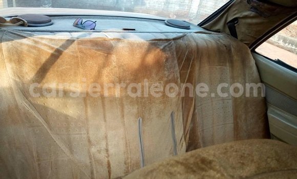 Buy Used Mercedes‒Benz 190 Silver Car in Freetown in Western Urban Buy Used Mercedes‒Benz 190 Silver Car in Freetown in Western Urban