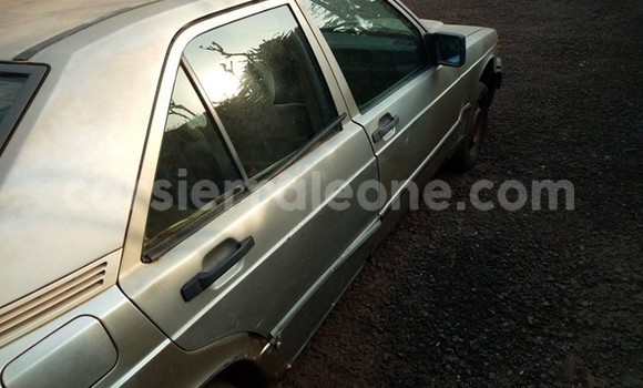 Buy Used Mercedes‒Benz 190 Silver Car in Freetown in Western Urban Buy Used Mercedes‒Benz 190 Silver Car in Freetown in Western Urban