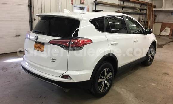 Buy Used Toyota RAV4 White Car in Freetown in Western Urban Buy Used Toyota RAV4 White Car in Freetown in Western Urban