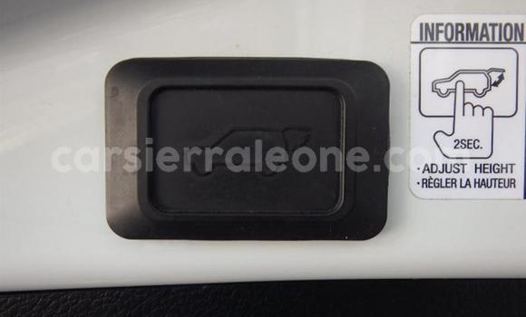 Buy Used Toyota RAV4 White Car in Freetown in Western Urban Buy Used Toyota RAV4 White Car in Freetown in Western Urban