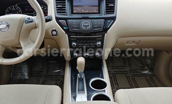 Buy Used Nissan Pathfinder Beige Car in Freetown in Western Urban Buy Used Nissan Pathfinder Beige Car in Freetown in Western Urban