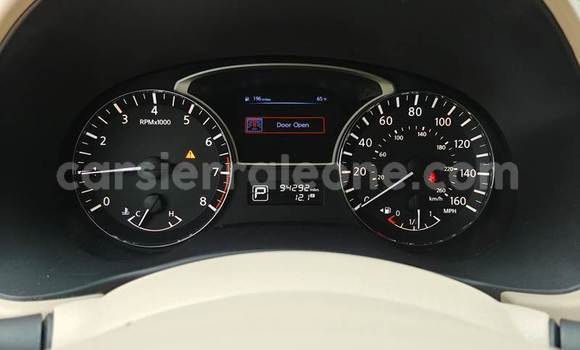 Buy Used Nissan Pathfinder Beige Car in Freetown in Western Urban Buy Used Nissan Pathfinder Beige Car in Freetown in Western Urban