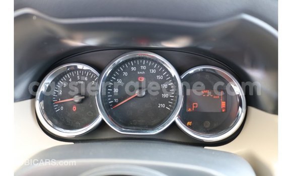 Buy Import Renault Duster White Car in Import - Dubai in Kailahun