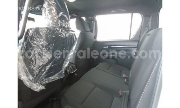 Buy Import Toyota Hilux White Car in Import - Dubai in Kailahun Buy Import Toyota Hilux White Car in Import - Dubai in Kailahun