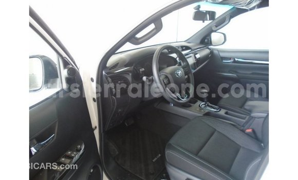 Buy Import Toyota Hilux White Car in Import - Dubai in Kailahun Buy Import Toyota Hilux White Car in Import - Dubai in Kailahun