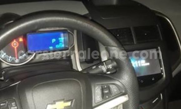 Acheter Occasion Voiture Chevrolet Sonic Blanc à Freetown, Western Urban Acheter Occasion Voiture Chevrolet Sonic Blanc à Freetown, Western Urban