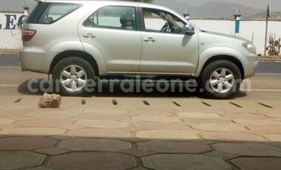 Acheter Occasion Voiture Toyota Fortuner Gris à Freetown, Western Urban Acheter Occasion Voiture Toyota Fortuner Gris à Freetown, Western Urban