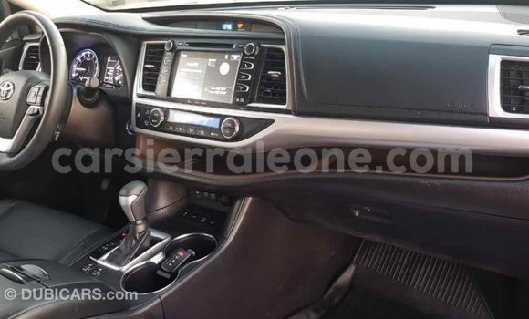 Buy Import Toyota Highlander Other Car in Import - Dubai in Kailahun Buy Import Toyota Highlander Other Car in Import - Dubai in Kailahun