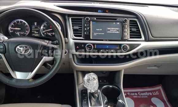 Buy Import Toyota Highlander Black Car in Import - Dubai in Kailahun Buy Import Toyota Highlander Black Car in Import - Dubai in Kailahun