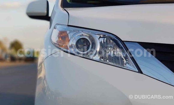 Buy Import Toyota Sienna White Car in Import - Dubai in Kailahun Buy Import Toyota Sienna White Car in Import - Dubai in Kailahun