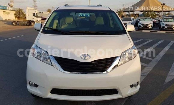 Buy Import Toyota Sienna White Car in Import - Dubai in Kailahun Buy Import Toyota Sienna White Car in Import - Dubai in Kailahun