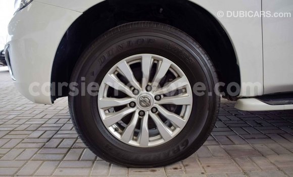 Buy Import Nissan Patrol White Car in Import - Dubai in Kailahun Buy Import Nissan Patrol White Car in Import - Dubai in Kailahun