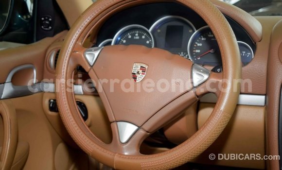 Buy Import Porsche Cayenne Green Car in Import - Dubai in Kailahun Buy Import Porsche Cayenne Green Car in Import - Dubai in Kailahun