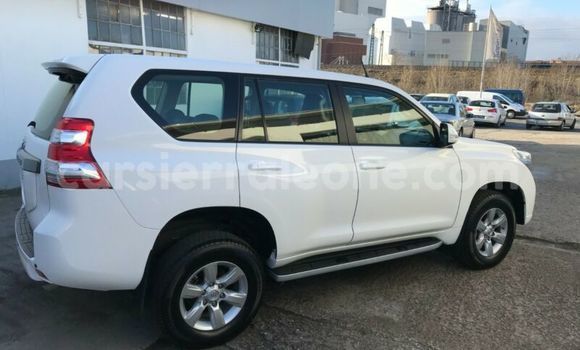 Buy Used Toyota Land Cruiser Prado White Car in Freetown in Western Urban Buy Used Toyota Land Cruiser Prado White Car in Freetown in Western Urban