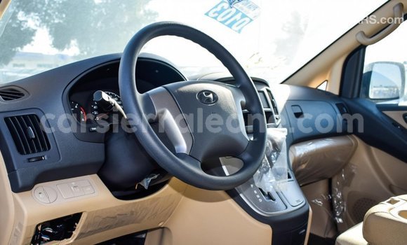 Buy Import Hyundai Accent White Car in Import - Dubai in Kailahun Buy Import Hyundai Accent White Car in Import - Dubai in Kailahun