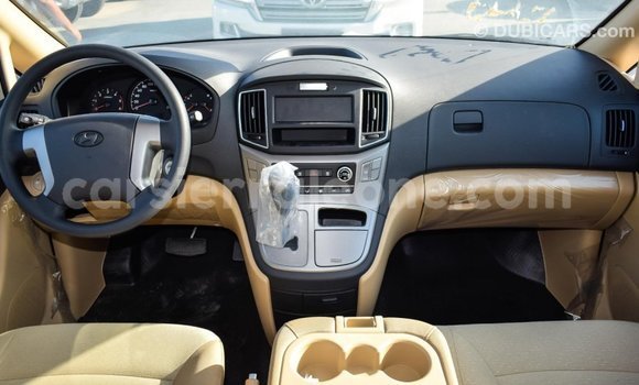 Buy Import Hyundai Accent White Car in Import - Dubai in Kailahun Buy Import Hyundai Accent White Car in Import - Dubai in Kailahun