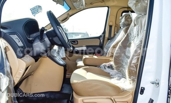 Buy Import Hyundai Accent White Car in Import - Dubai in Kailahun Buy Import Hyundai Accent White Car in Import - Dubai in Kailahun