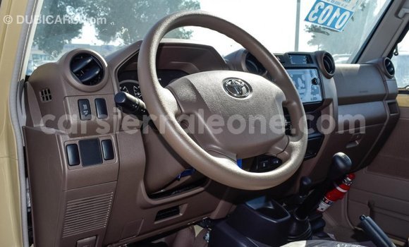 Buy Import Toyota Land Cruiser Beige Car in Import - Dubai in Kailahun Buy Import Toyota Land Cruiser Beige Car in Import - Dubai in Kailahun