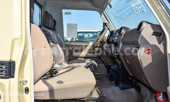 Buy Import Toyota Land Cruiser Beige Car in Import - Dubai in Kailahun Buy Import Toyota Land Cruiser Beige Car in Import - Dubai in Kailahun
