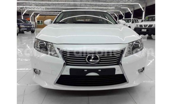 Buy Import Lexus ES White Car in Import - Dubai in Kailahun Buy Import Lexus ES White Car in Import - Dubai in Kailahun
