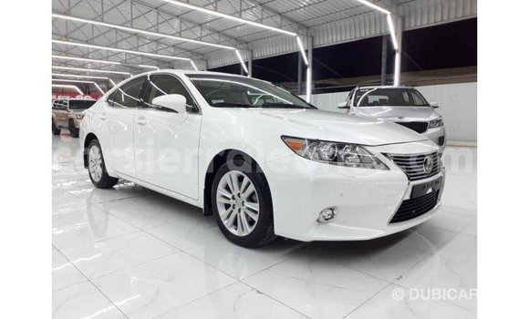 Buy Import Lexus ES White Car in Import - Dubai in Kailahun Buy Import Lexus ES White Car in Import - Dubai in Kailahun