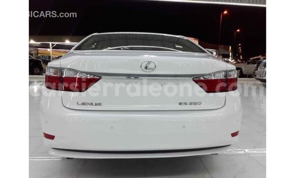 Buy Import Lexus ES White Car in Import - Dubai in Kailahun Buy Import Lexus ES White Car in Import - Dubai in Kailahun