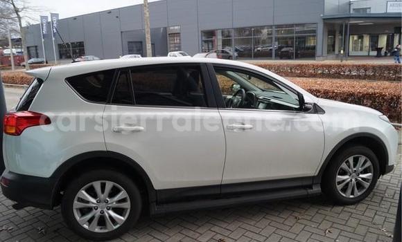 Buy Used Toyota RAV4 White Car in Freetown in Western Urban Buy Used Toyota RAV4 White Car in Freetown in Western Urban