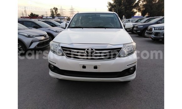 Buy Import Toyota Fortuner White Car in Import - Dubai in Kailahun Buy Import Toyota Fortuner White Car in Import - Dubai in Kailahun