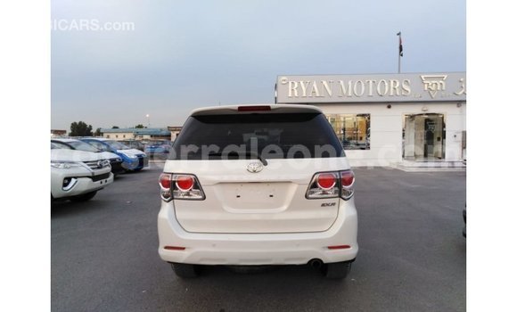 Buy Import Toyota Fortuner White Car in Import - Dubai in Kailahun Buy Import Toyota Fortuner White Car in Import - Dubai in Kailahun
