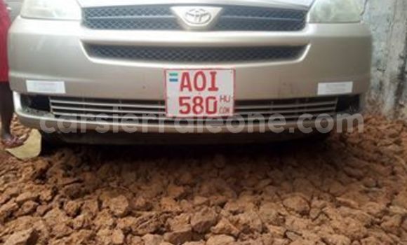 Buy Used Toyota Sienna Beige Car in Freetown in Western Urban Buy Used Toyota Sienna Beige Car in Freetown in Western Urban