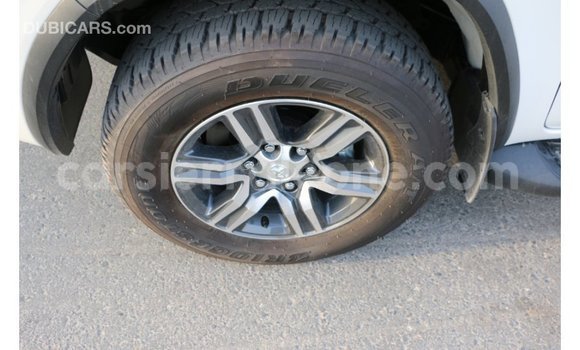 Acheter Import Voiture Toyota Fortuner Noir à Import - Dubai, Kailahun Acheter Import Voiture Toyota Fortuner Noir à Import - Dubai, Kailahun