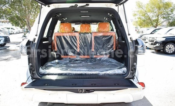 Buy Import Lexus LX White Car in Import - Dubai in Kailahun Buy Import Lexus LX White Car in Import - Dubai in Kailahun