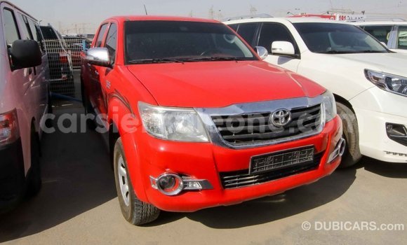 Acheter Import Voiture Toyota Hilux Rouge à Import - Dubai, Kailahun Acheter Import Voiture Toyota Hilux Rouge à Import - Dubai, Kailahun