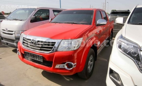 Acheter Import Voiture Toyota Hilux Rouge à Import - Dubai, Kailahun Acheter Import Voiture Toyota Hilux Rouge à Import - Dubai, Kailahun