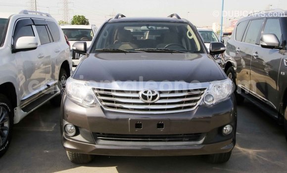 Acheter Import Voiture Toyota Fortuner Autre à Import - Dubai, Kailahun Acheter Import Voiture Toyota Fortuner Autre à Import - Dubai, Kailahun