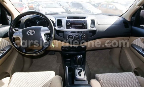 Acheter Import Voiture Toyota Fortuner Autre à Import - Dubai, Kailahun Acheter Import Voiture Toyota Fortuner Autre à Import - Dubai, Kailahun