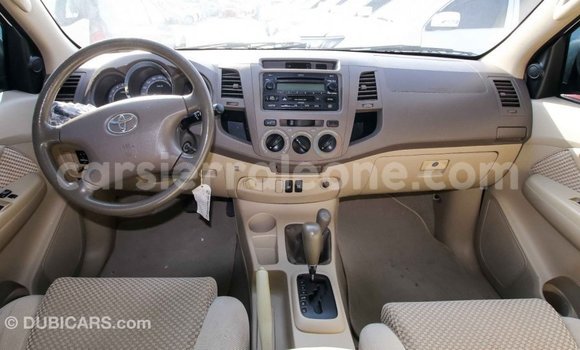 Acheter Import Voiture Toyota Fortuner Blanc à Import - Dubai, Kailahun Acheter Import Voiture Toyota Fortuner Blanc à Import - Dubai, Kailahun