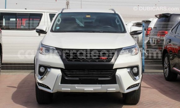 Buy Import Toyota Fortuner White Car in Import - Dubai in Kailahun Buy Import Toyota Fortuner White Car in Import - Dubai in Kailahun