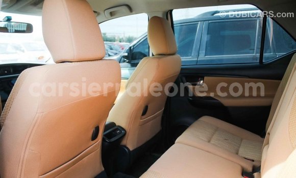 Buy Import Toyota Fortuner White Car in Import - Dubai in Kailahun Buy Import Toyota Fortuner White Car in Import - Dubai in Kailahun