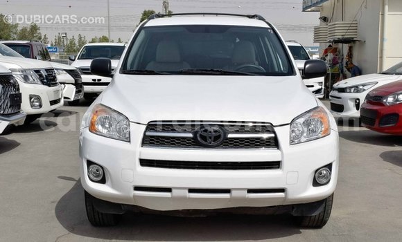 Buy Import Toyota 4Runner White Car in Import - Dubai in Kailahun Buy Import Toyota 4Runner White Car in Import - Dubai in Kailahun